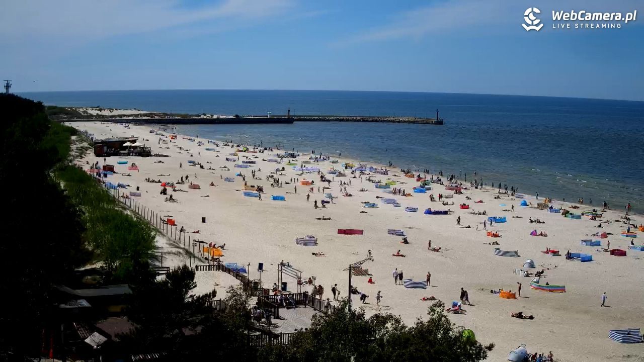 Po powrocie na plażę nadal możemy zwiedzać. I tu perła łebskiej architektury wieku XIX i XX. Hotel Neptun zbudowany w dzielnicy willowej, pierwotnie jako ośrodek kuracyjny.